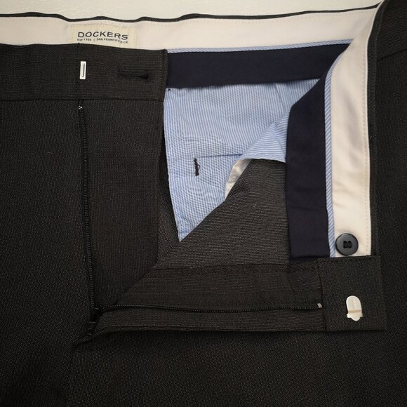 Dockers Men's Size 38/32 Charcoal Flat Front Straight Legs Dress Pants - Picture 9 of 14